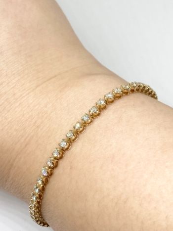 tennis bracelet at Kim's Jewelers